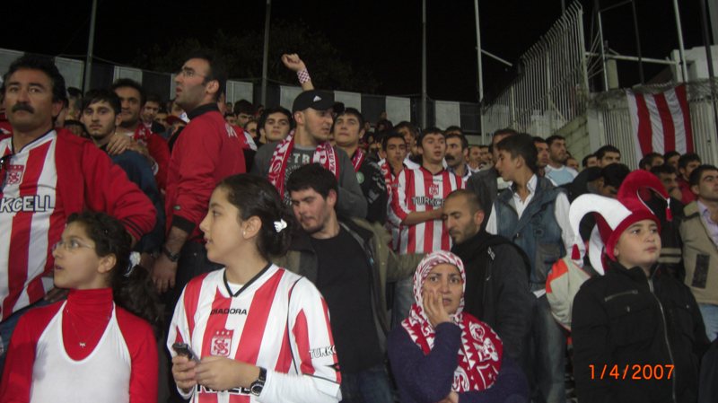 İsim:  D�LEK5.JPG
G�r�nt�leme: 283
B�y�kl�k:  108,5 KB (Kilobyte)